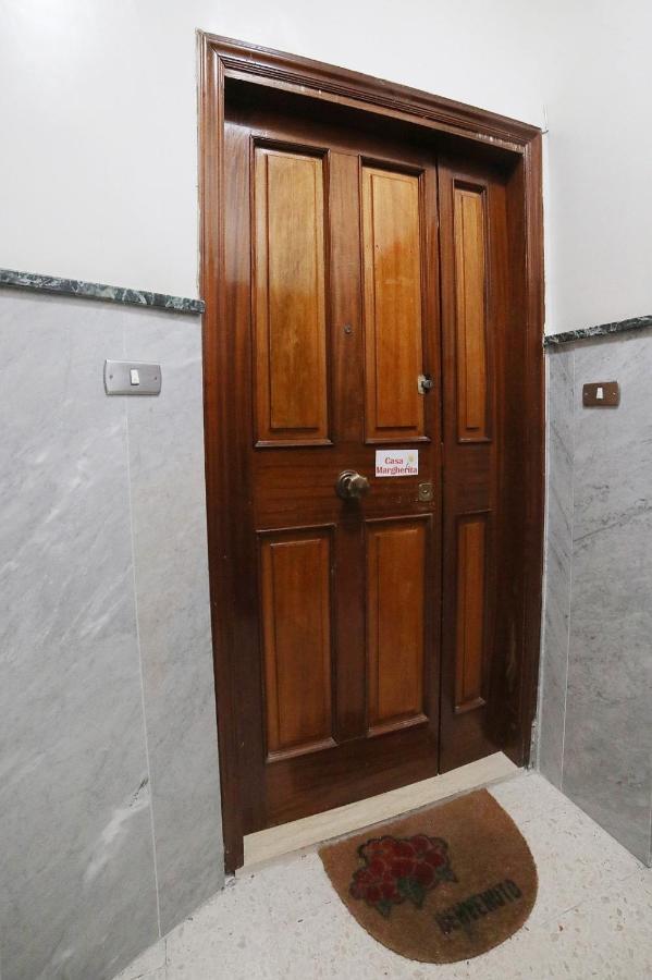 شقة Casa Margherita نابولي المظهر الخارجي الصورة